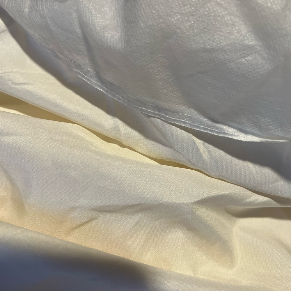 Luxurious Cream Bed skirt